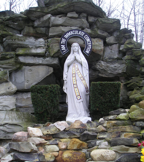 Immaculate Conception statue at Our Lady of Lourdes Shrine 